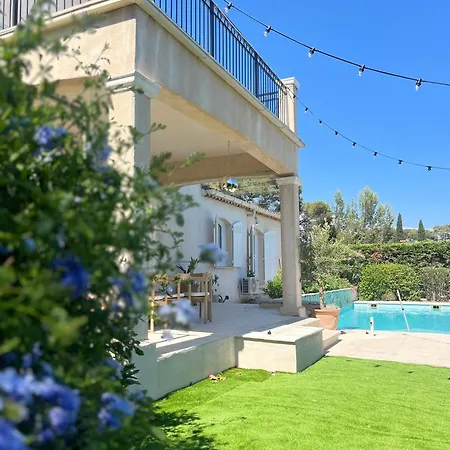 Vila 4 Bedrooms Near By Sweet Saint-Raphaël